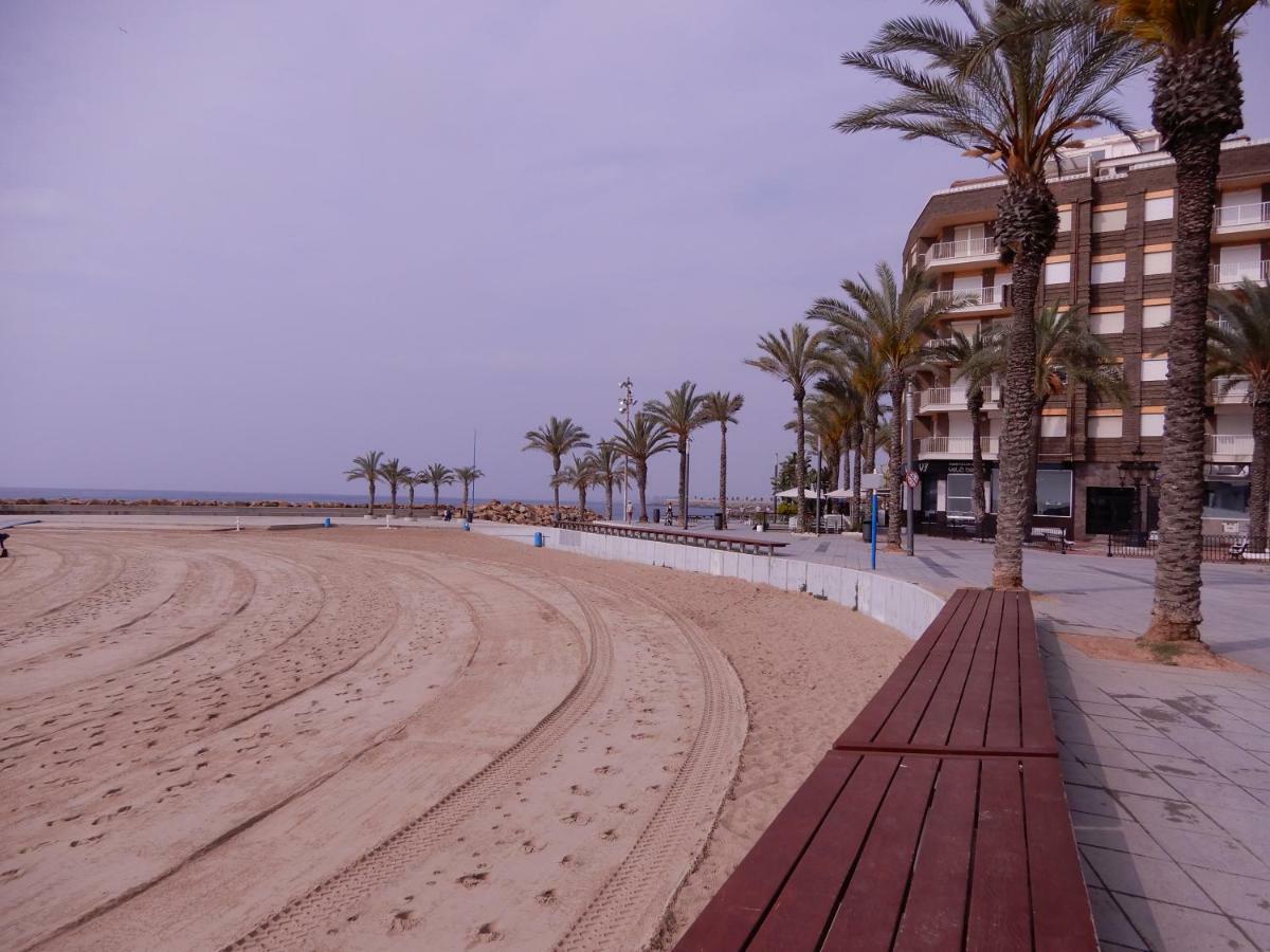 Edificio 1º Linea De Playa, En Paseo Maritimo De Torrevieja, Alicante, Costa Blanca Exteriér fotografie